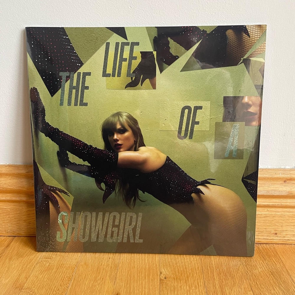 The Life of a Showgirl - The Shiny Bug Edition (Winter Green & Onyx Vinyl)